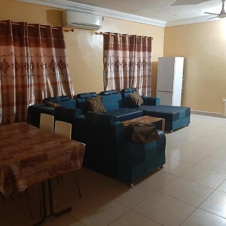 Villa Chambre B Climatisee Douche Cuisine Salon Bamako Exteriör bild